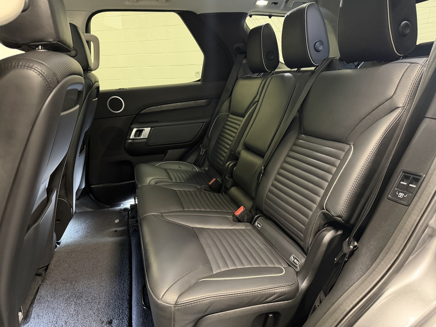 Used Land Rover Discovery 2018 for sale - 76836953: Photo 17