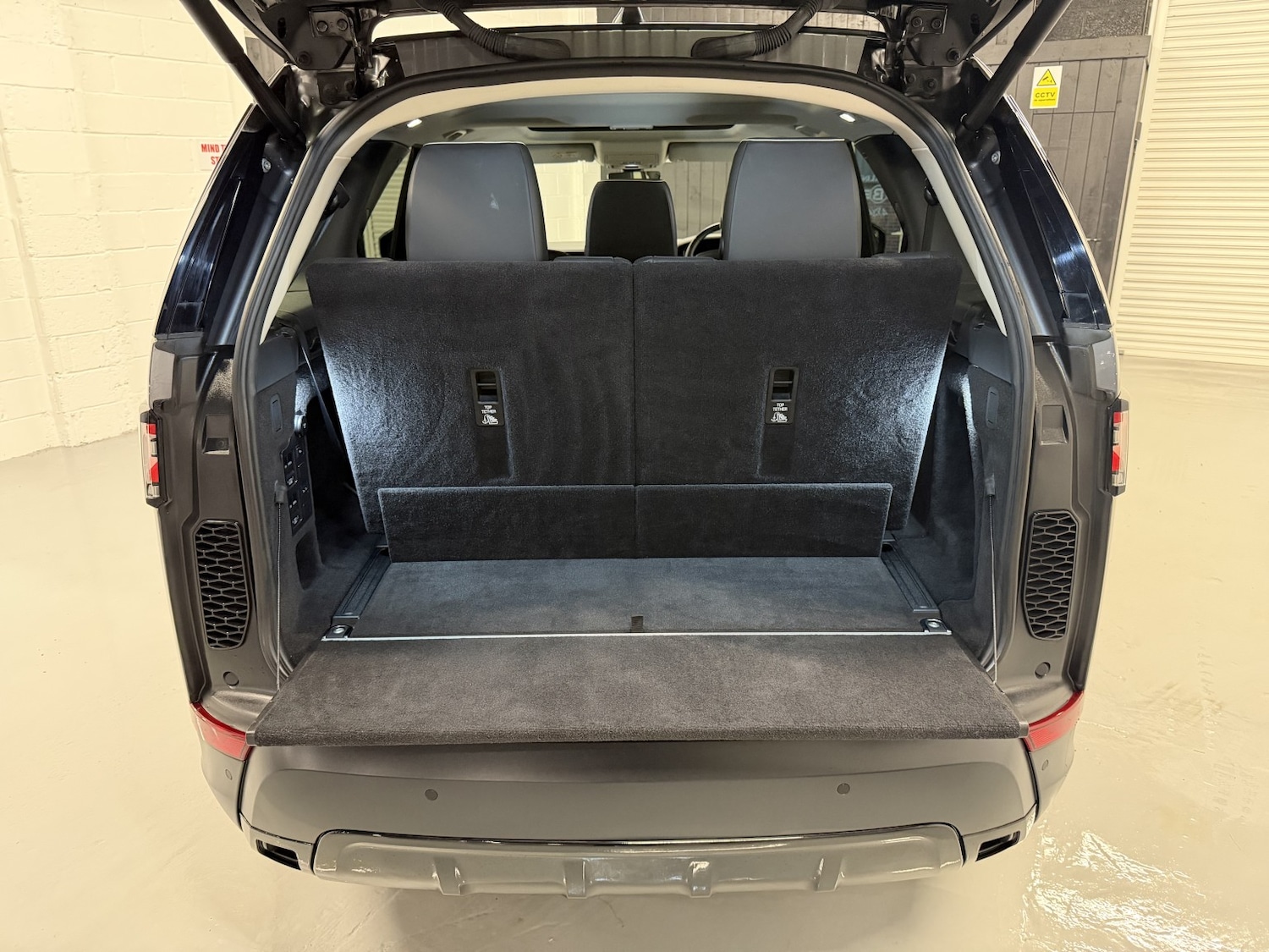 Used Land Rover Discovery 2018 for sale - 76836953: Photo 20