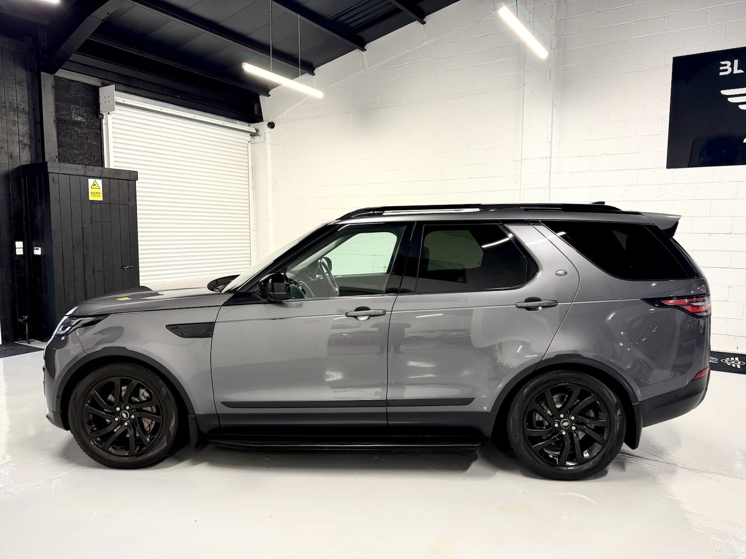 Used Land Rover Discovery 2018 for sale - 76836953: Photo 24