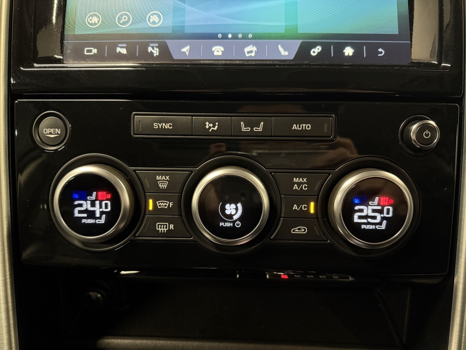 Used Land Rover Discovery 2018 for sale - 76836953: Photo 35