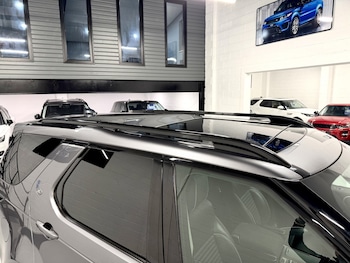 Used Land Rover Discovery 2018 for sale - 76836953: Photo