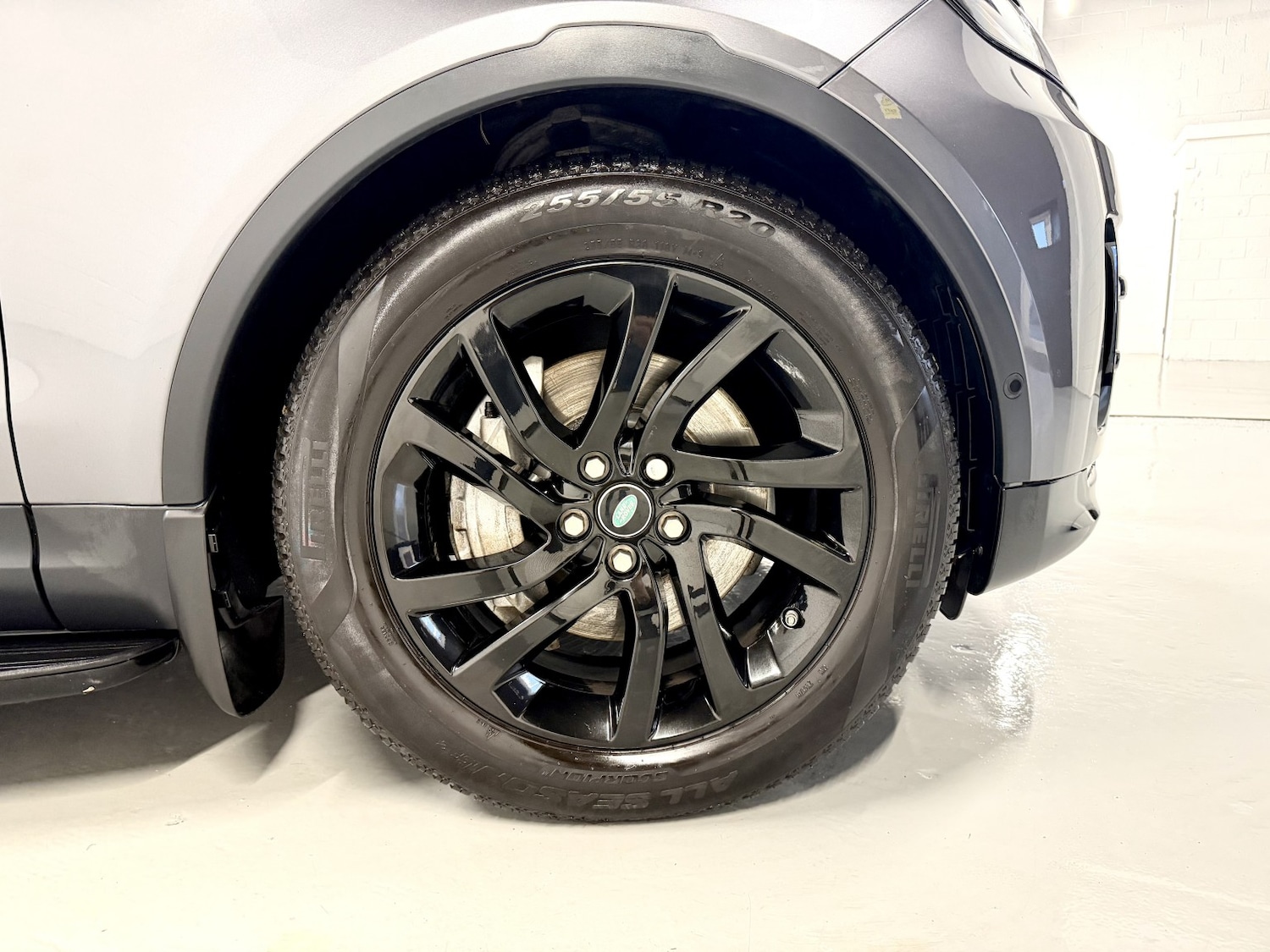 Used Land Rover Discovery 2018 for sale - 76836953: Photo 6