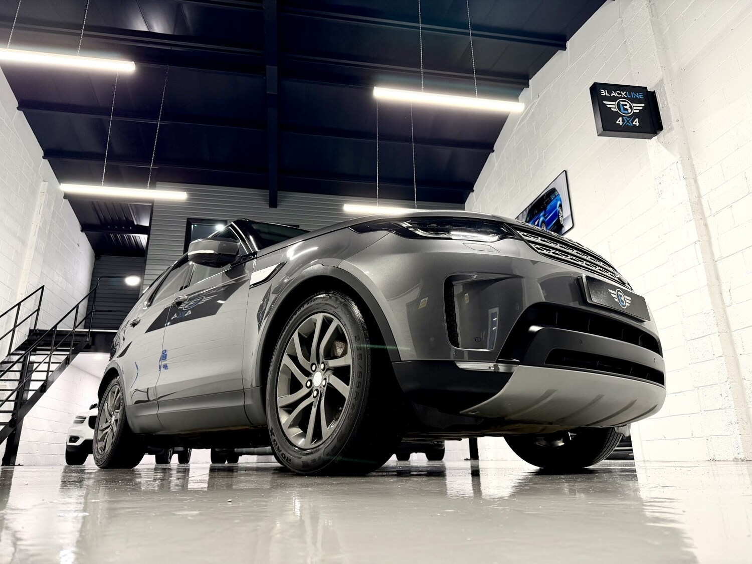 Used Land Rover Discovery 2018 for sale - 76734793: Photo 11