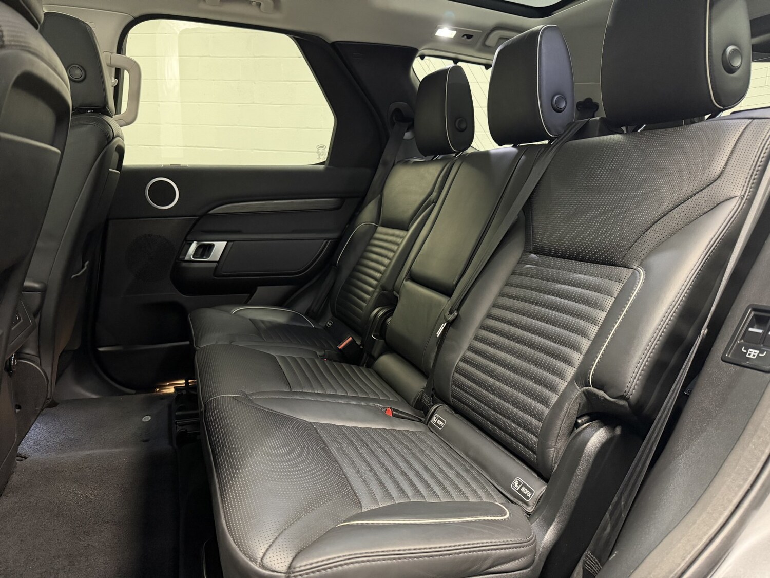 Used Land Rover Discovery 2018 for sale - 76734793: Photo 17