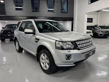 2014 - 2.2 SD4 SE Tech 5dr Auto