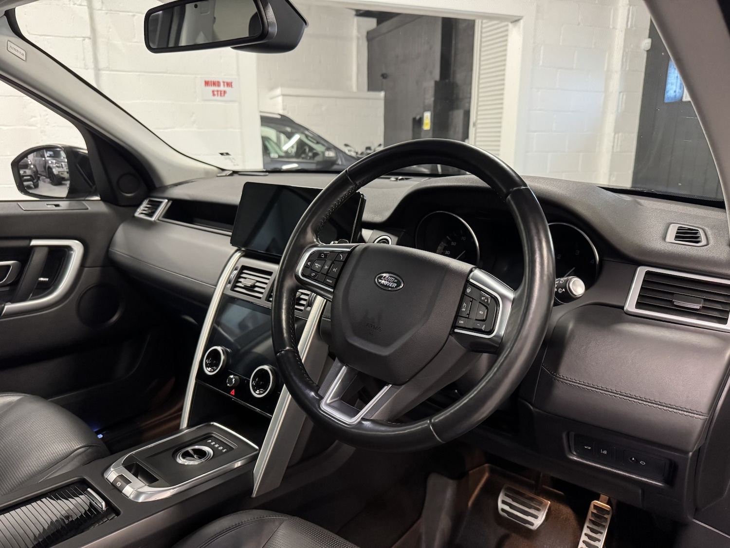 Used Land Rover Discovery Sport 2015 for sale - 76974435: Photo 15