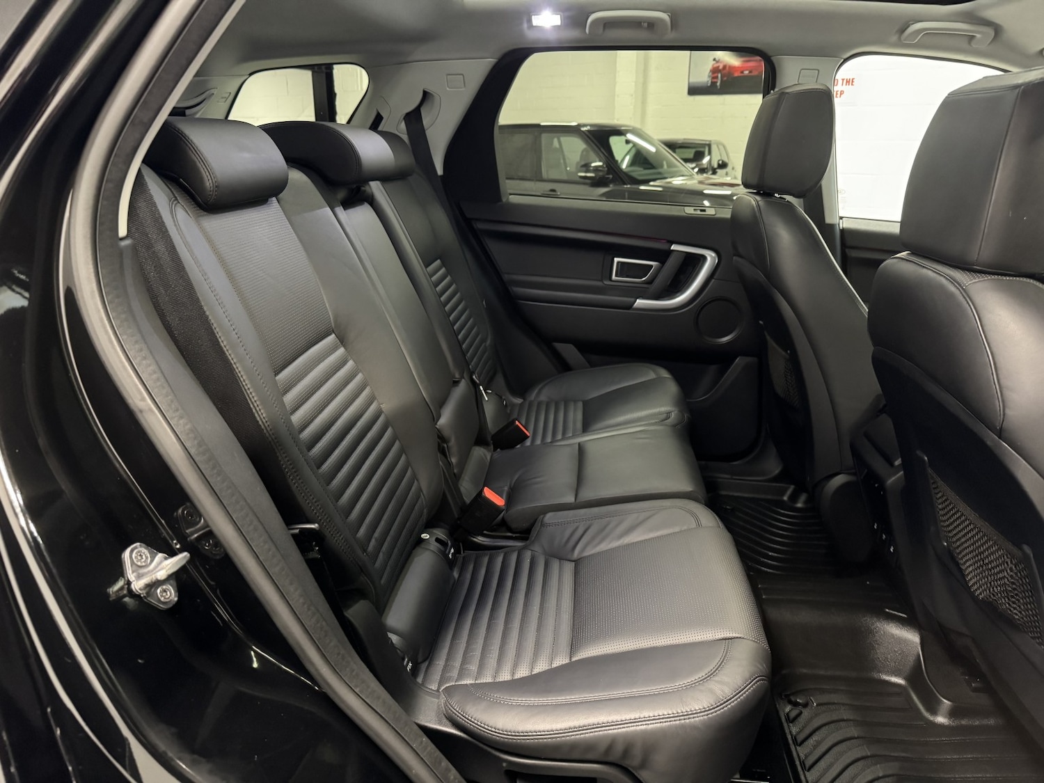 Used Land Rover Discovery Sport 2015 for sale - 76974435: Photo 18