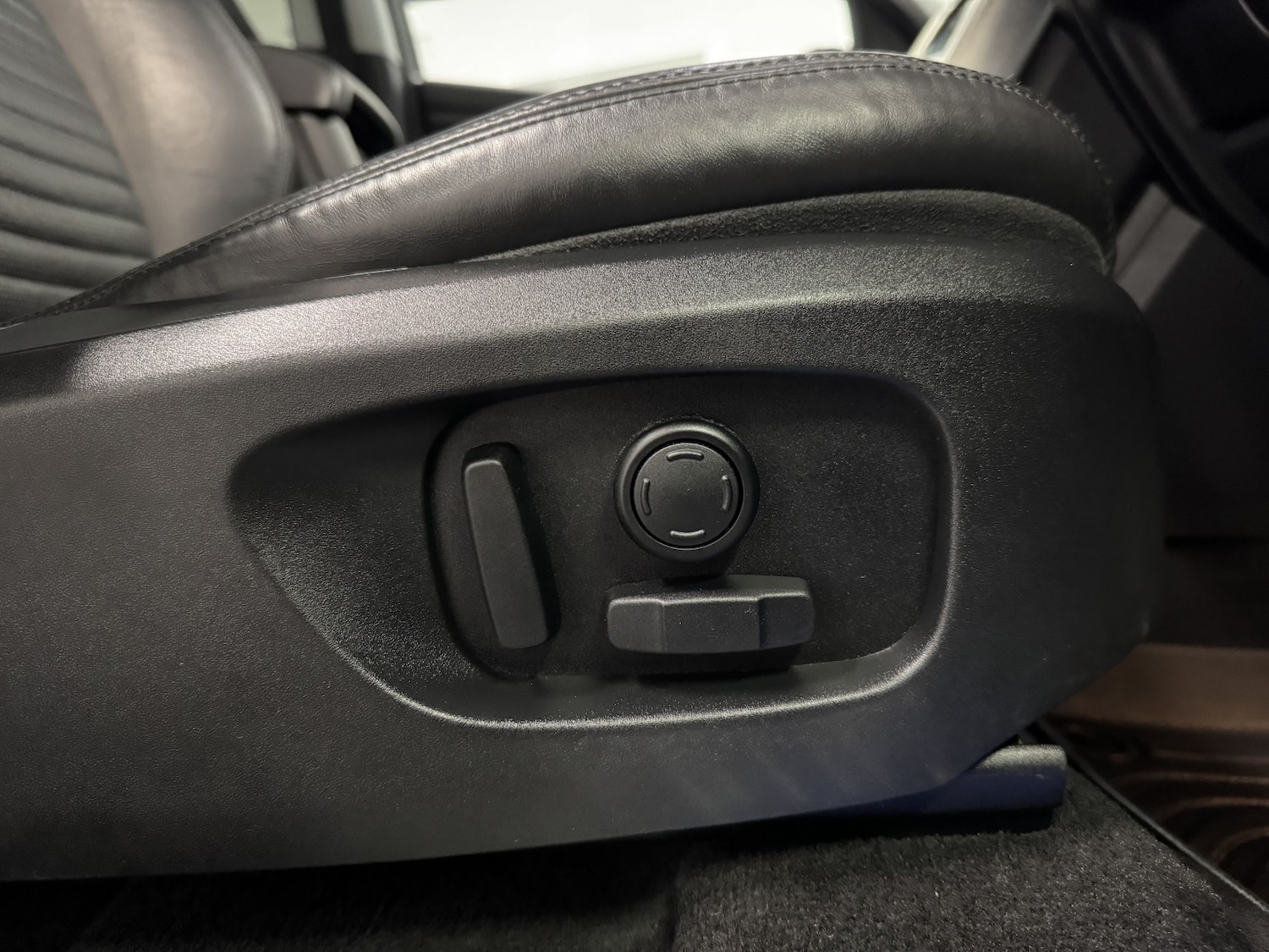 Used Land Rover Discovery Sport 2015 for sale - 76974435: Photo 35