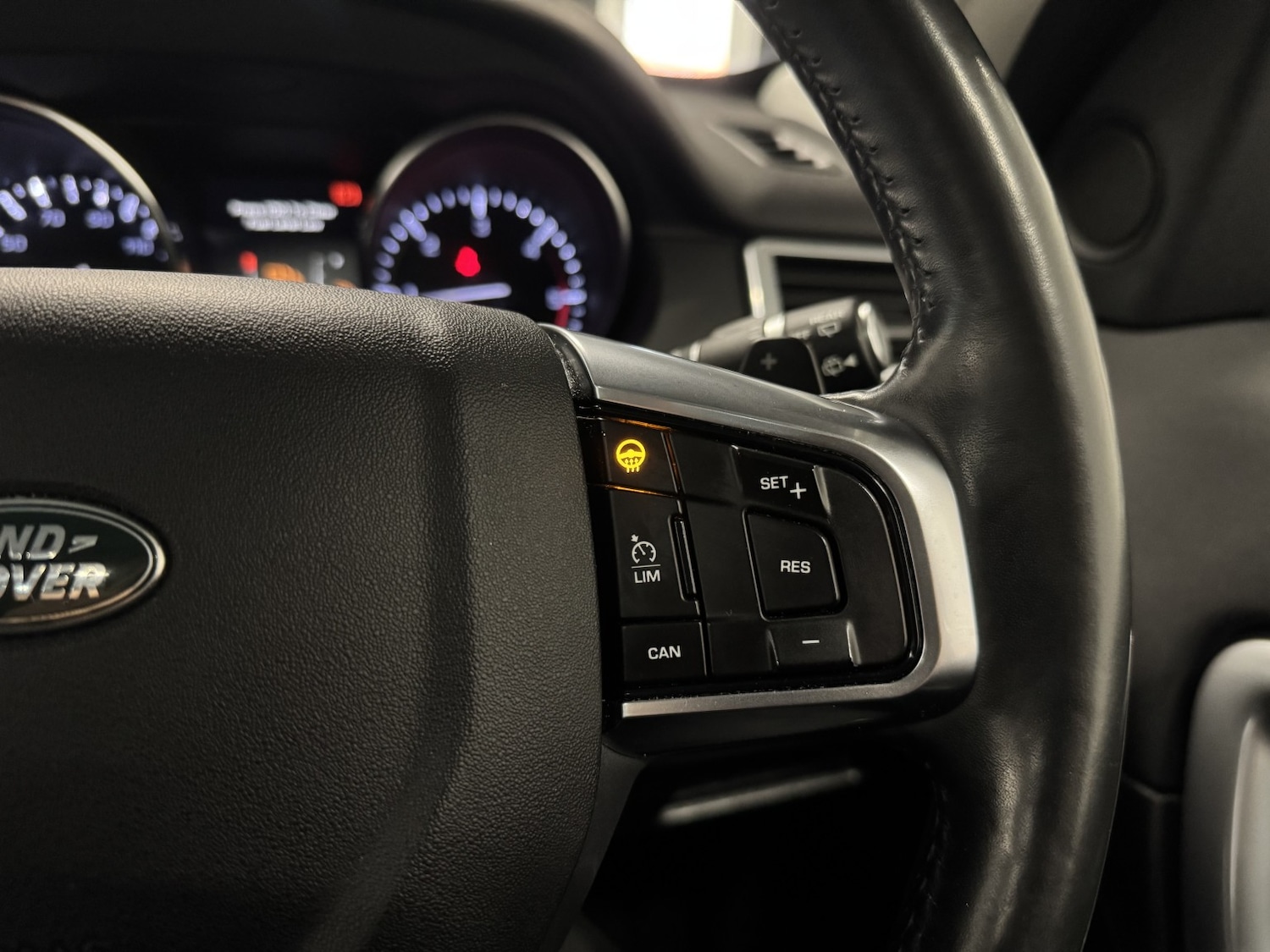 Used Land Rover Discovery Sport 2015 for sale - 76974435: Photo 36