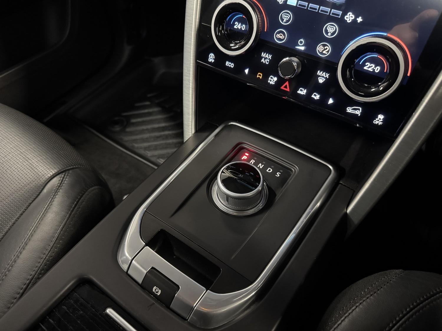 Used Land Rover Discovery Sport 2015 for sale - 76974435: Photo 40