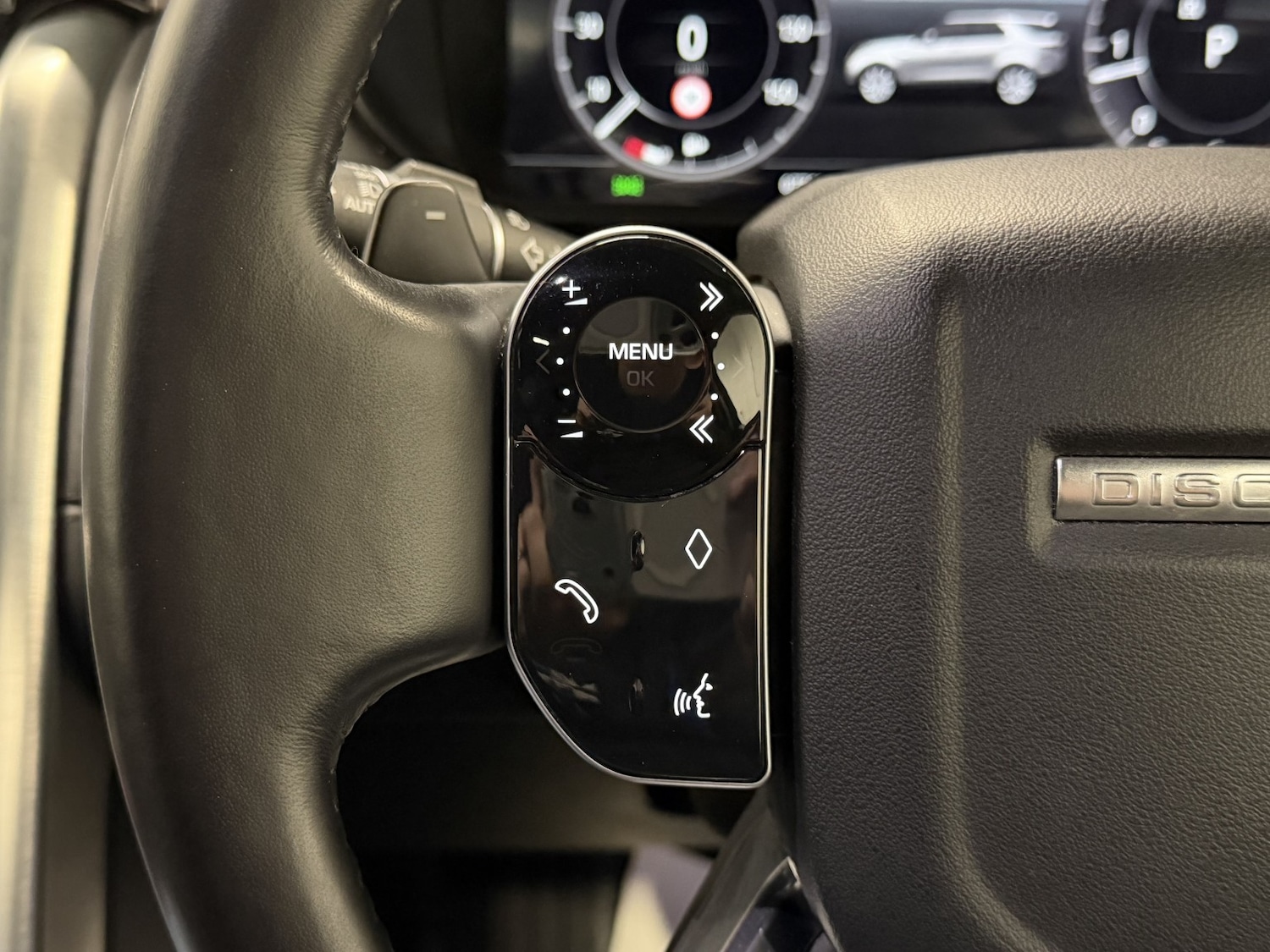 Used Land Rover Discovery 2018 for sale - 76785001: Photo 46