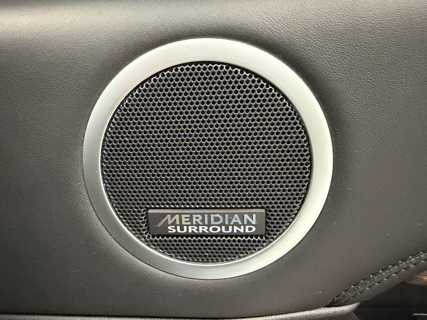 Used Land Rover Discovery 2018 for sale - 76785001: Photo 50