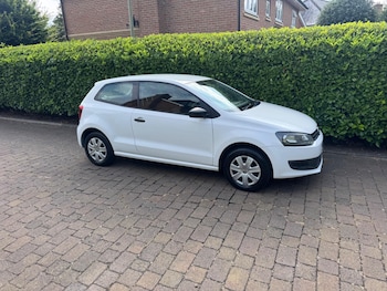 Used Volkswagen Polo 2012 for sale - 79371622: Photo