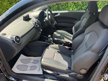 Used Audi A1 2011 for sale - 79371630: Photo