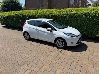 Used Ford Fiesta 2011 for sale - 79371629: Photo