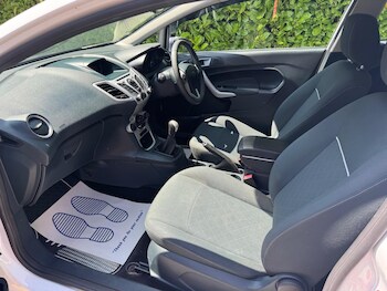 Used Ford Fiesta 2011 for sale - 79371629: Photo