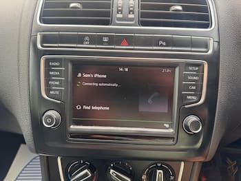 Used Volkswagen Polo 2015 for sale - 79773473: Photo