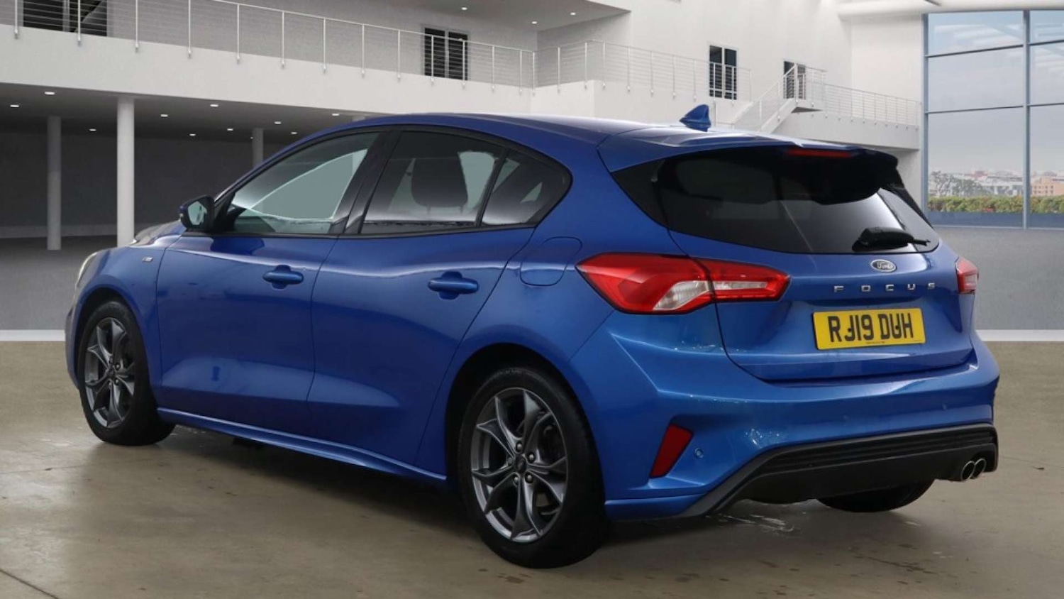 Used Ford Focus 2019 for sale - 76411983: Photo 3