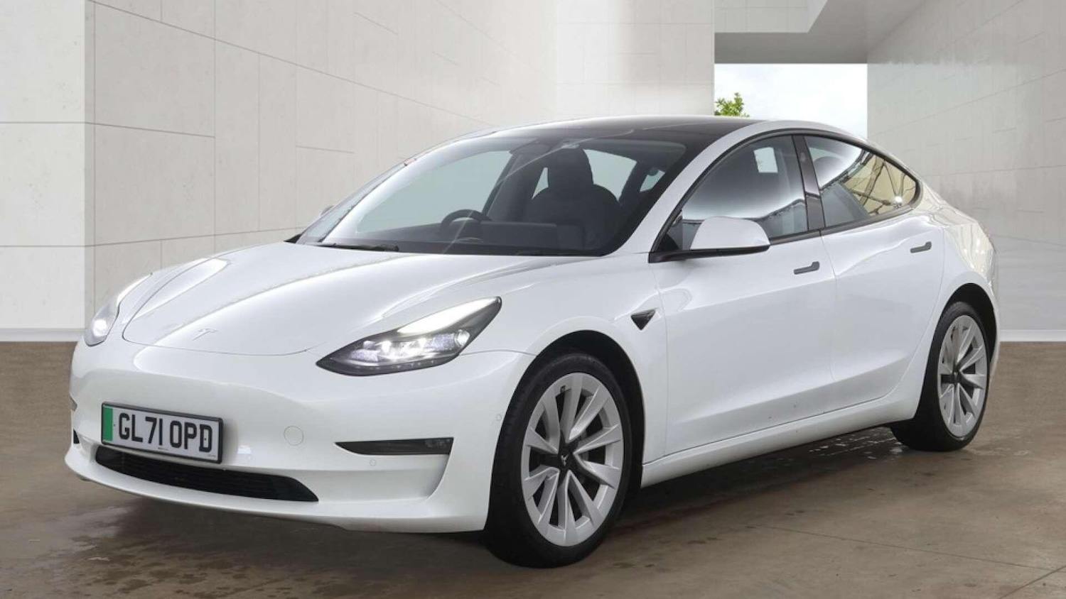 Used Tesla Model 3 for sale - 78116402: Photo 2