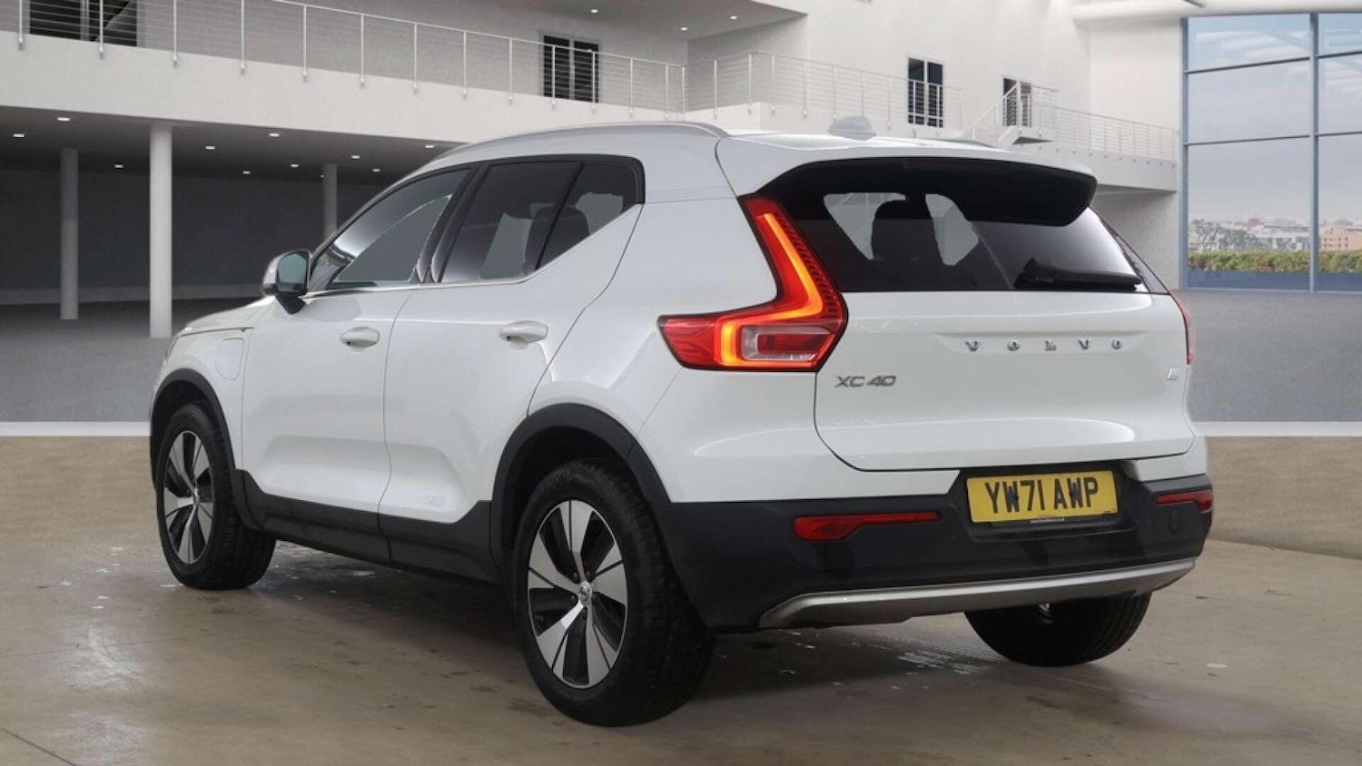 Used Volvo XC40 2022 for sale - 77957356: Photo 3