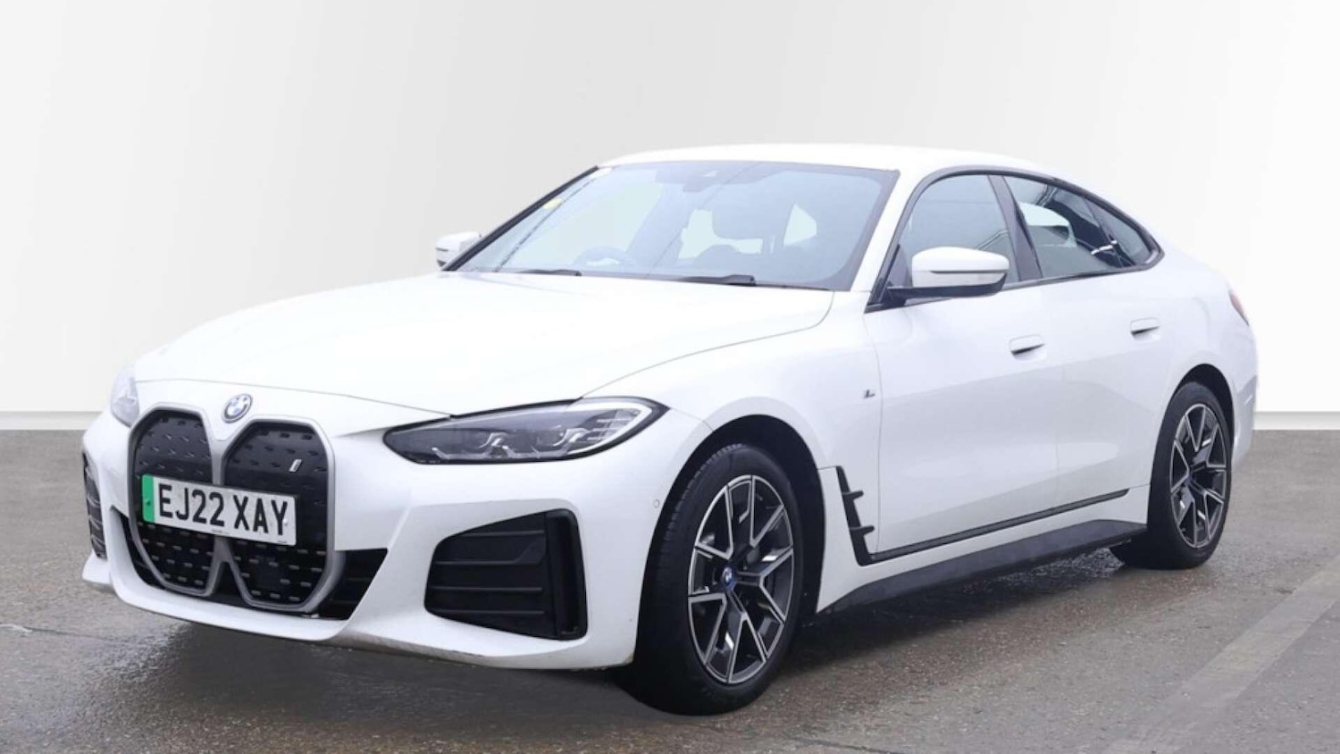 Used BMW i4 2022 for sale - 77155745: Photo 2