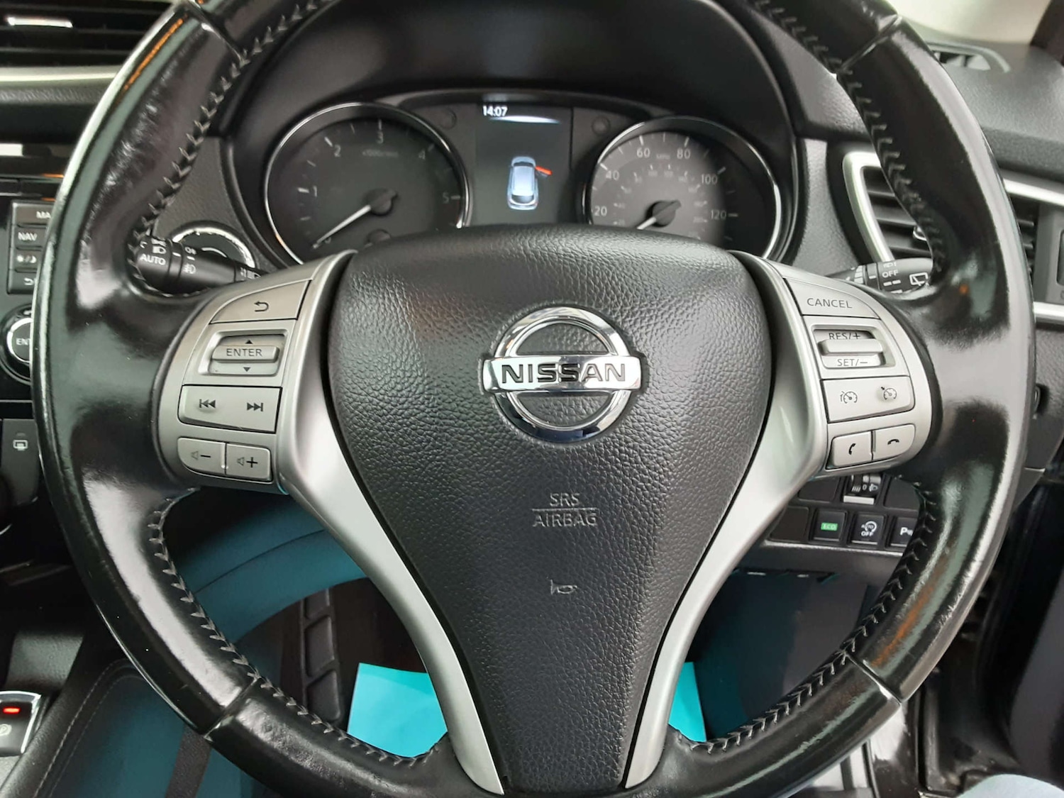 Used Nissan Qashqai 2014 for sale - 76601022: Photo 31