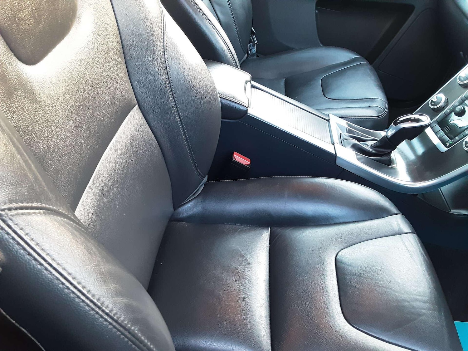 Used Volvo XC60 2015 for sale - 76807689: Photo 20