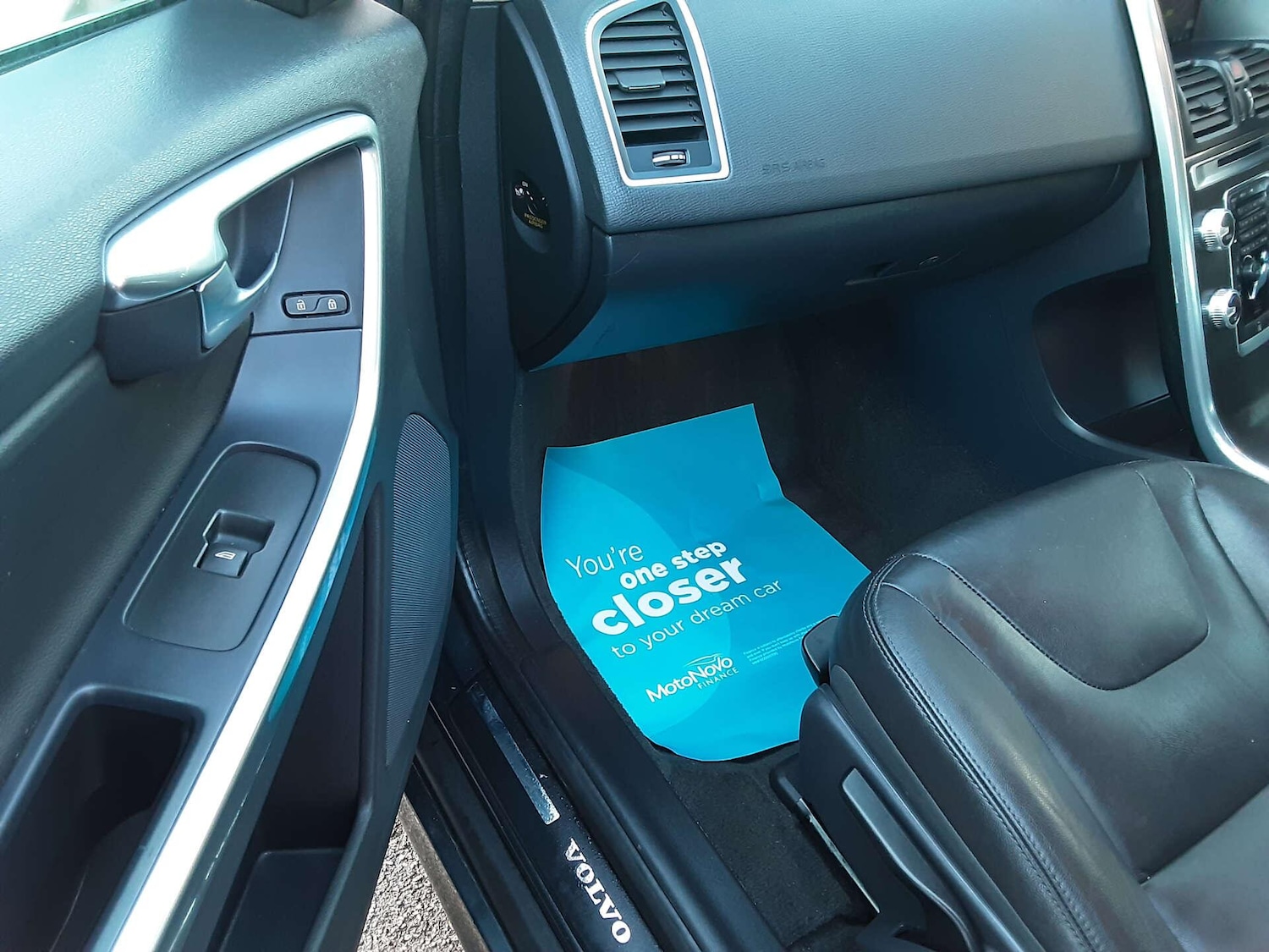 Used Volvo XC60 2015 for sale - 76807689: Photo 26