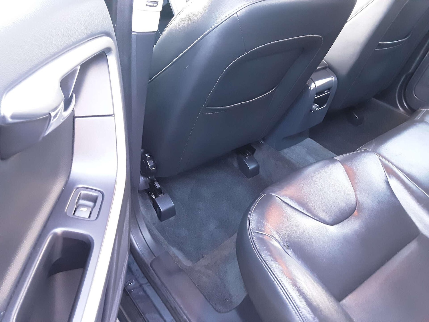 Used Volvo XC60 2015 for sale - 76807689: Photo 27