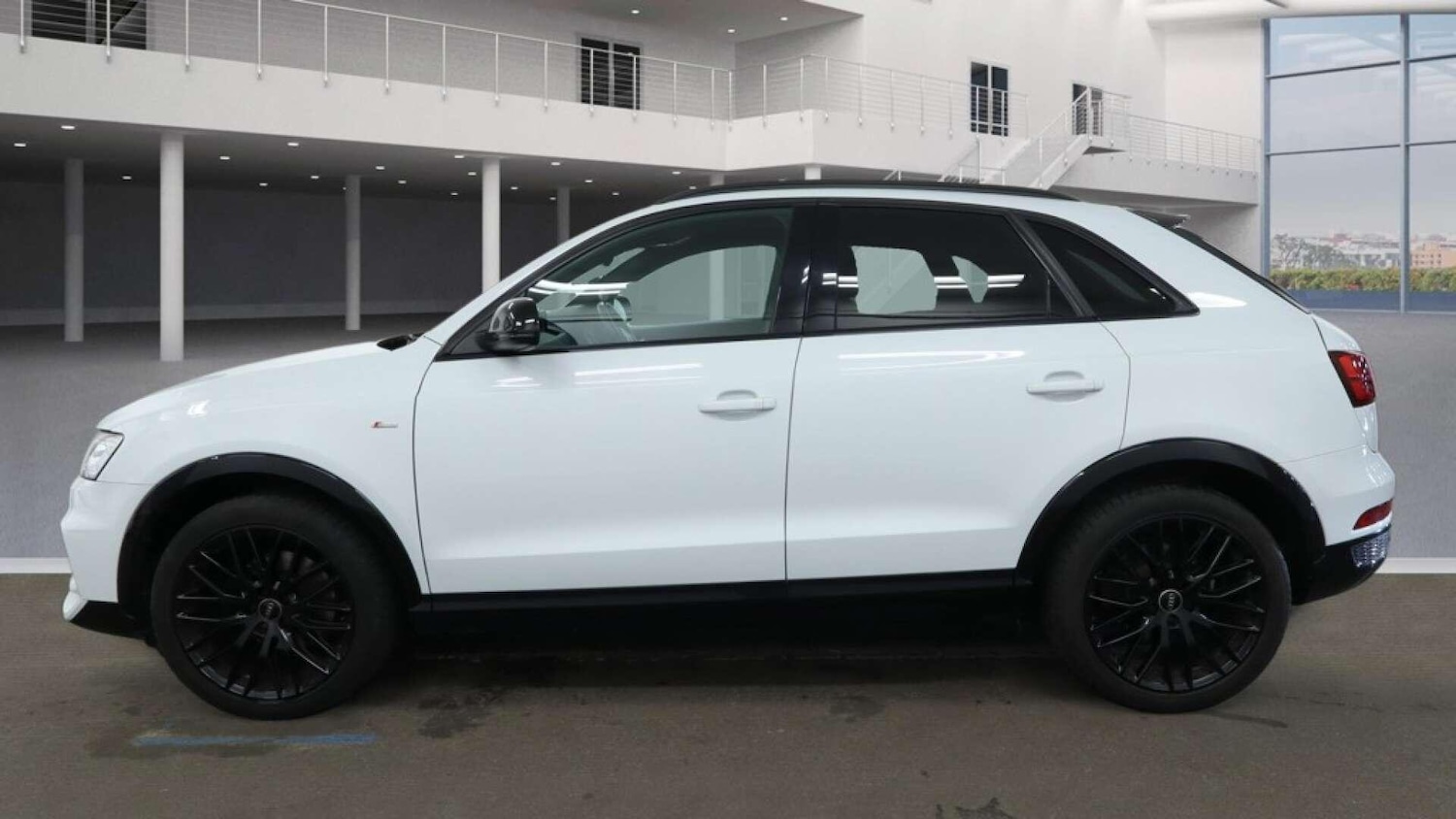 Used Audi Q3 2017 for sale - 77898189: Photo 12