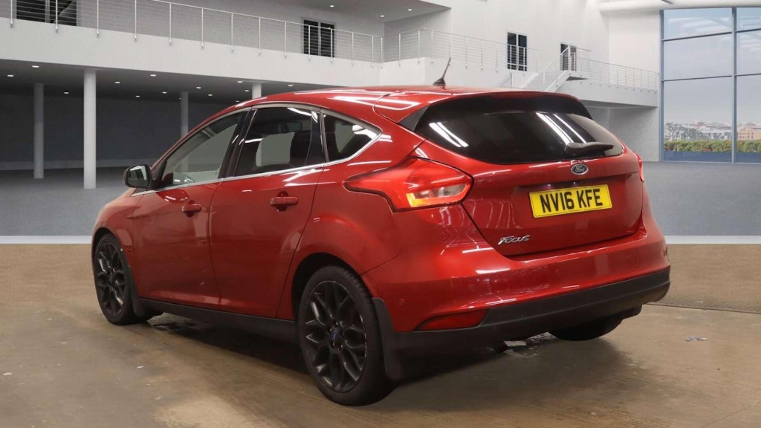 Used Ford Focus for sale - 77441230: Photo 3