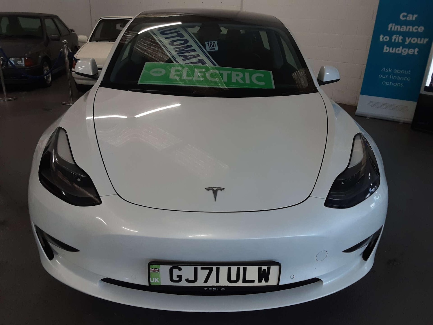 Used Tesla Model 3 2021 for sale - 76807609: Photo 2