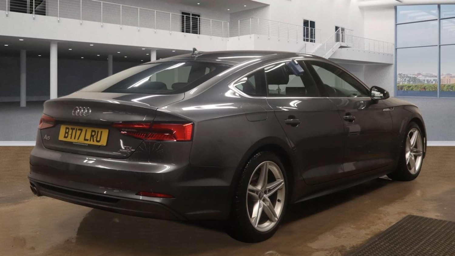 Used Audi A5 2017 for sale - 77130716: Photo 6