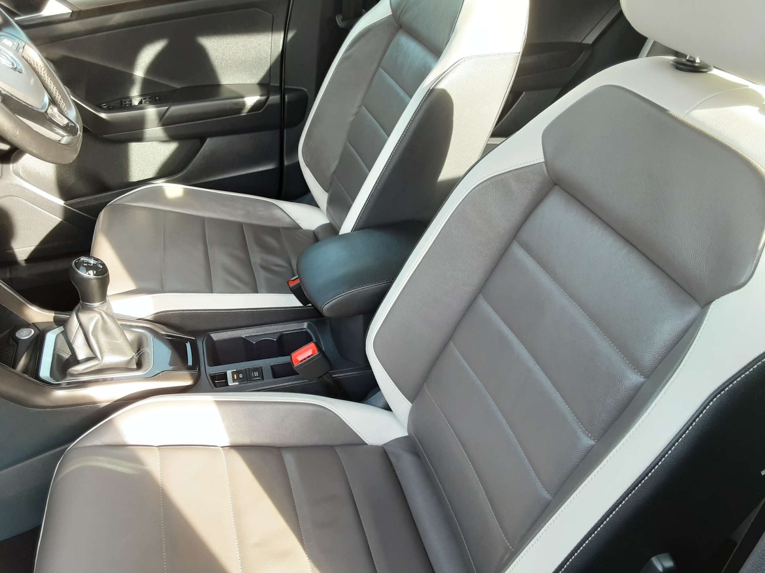 Used Volkswagen T-Roc 2019 for sale - 76411978: Photo 24