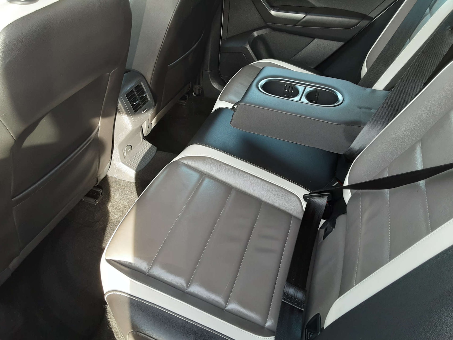 Used Volkswagen T-Roc 2019 for sale - 76411978: Photo 26