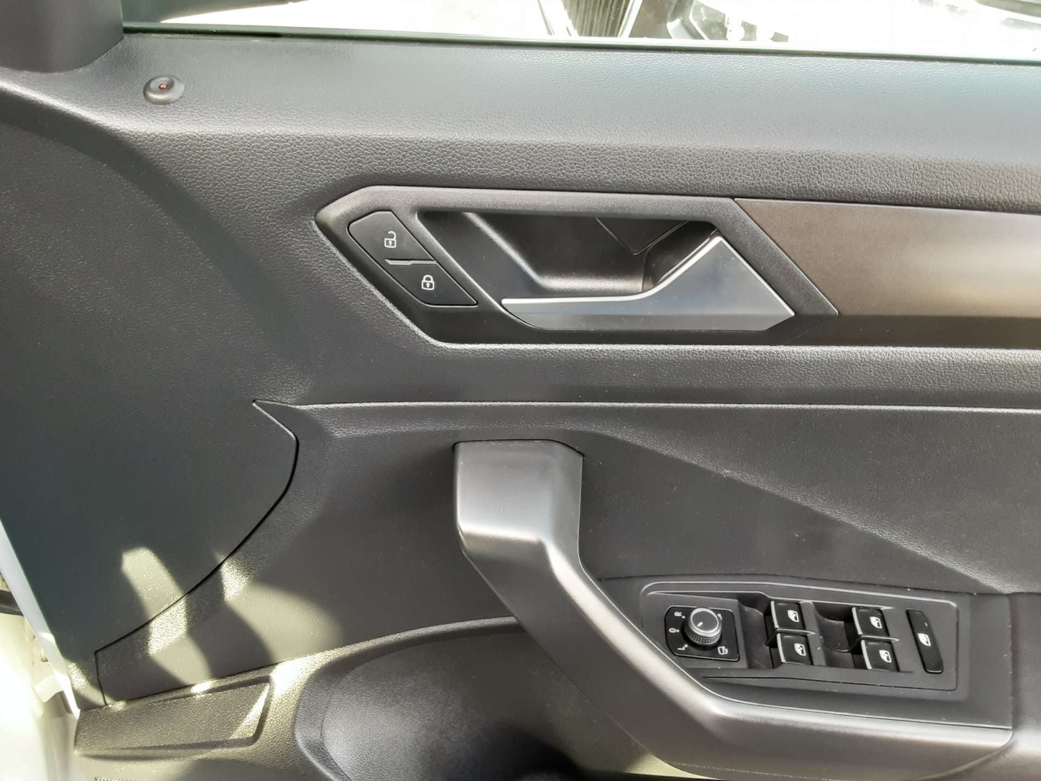 Used Volkswagen T-Roc 2019 for sale - 76411978: Photo 27