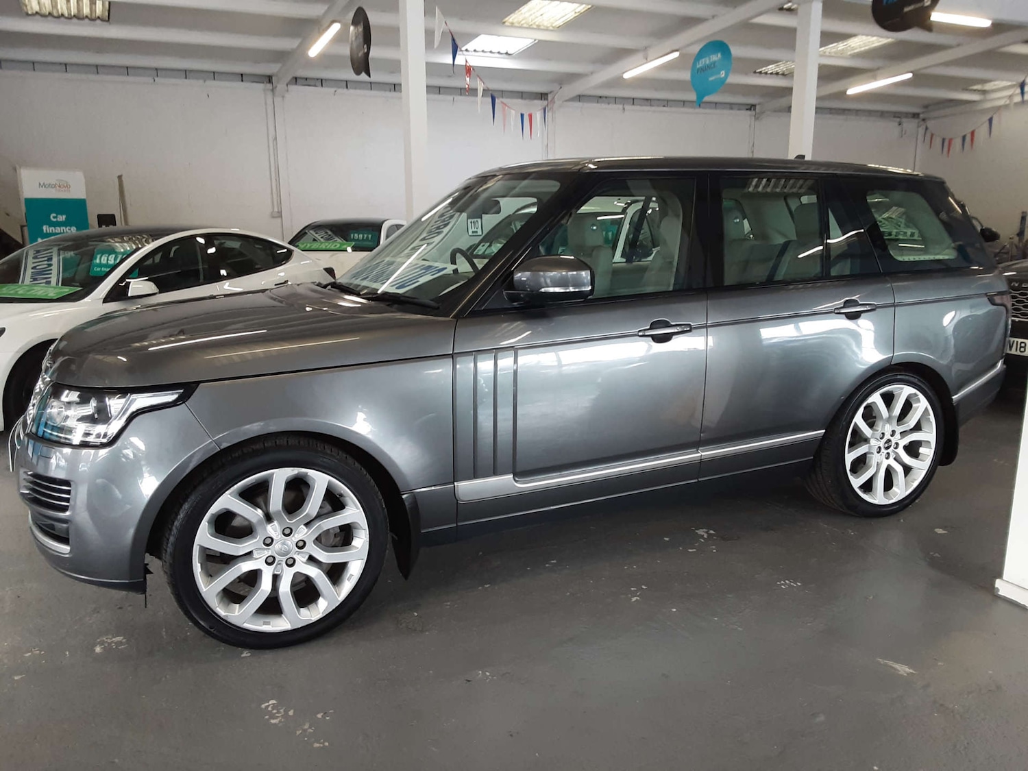 Used Land Rover Range Rover 2014 for sale - 76404570: Photo 9