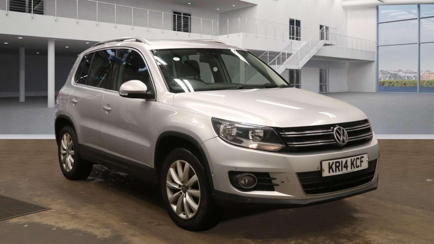 Used Volkswagen Tiguan 2014 for sale - 77898202: Photo 1