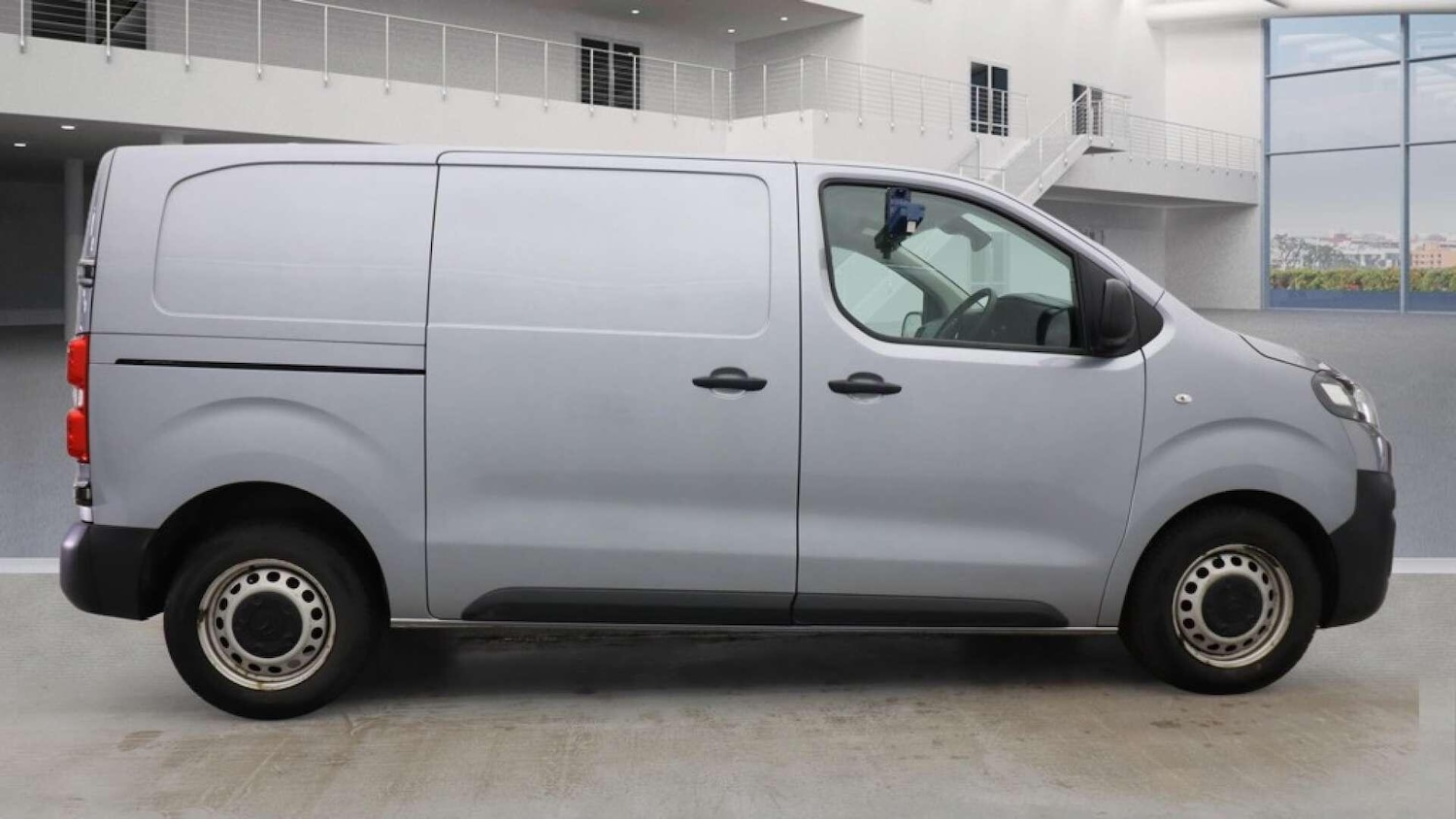 Used Citroen Dispatch 2022 for sale - 77230235: Photo 9