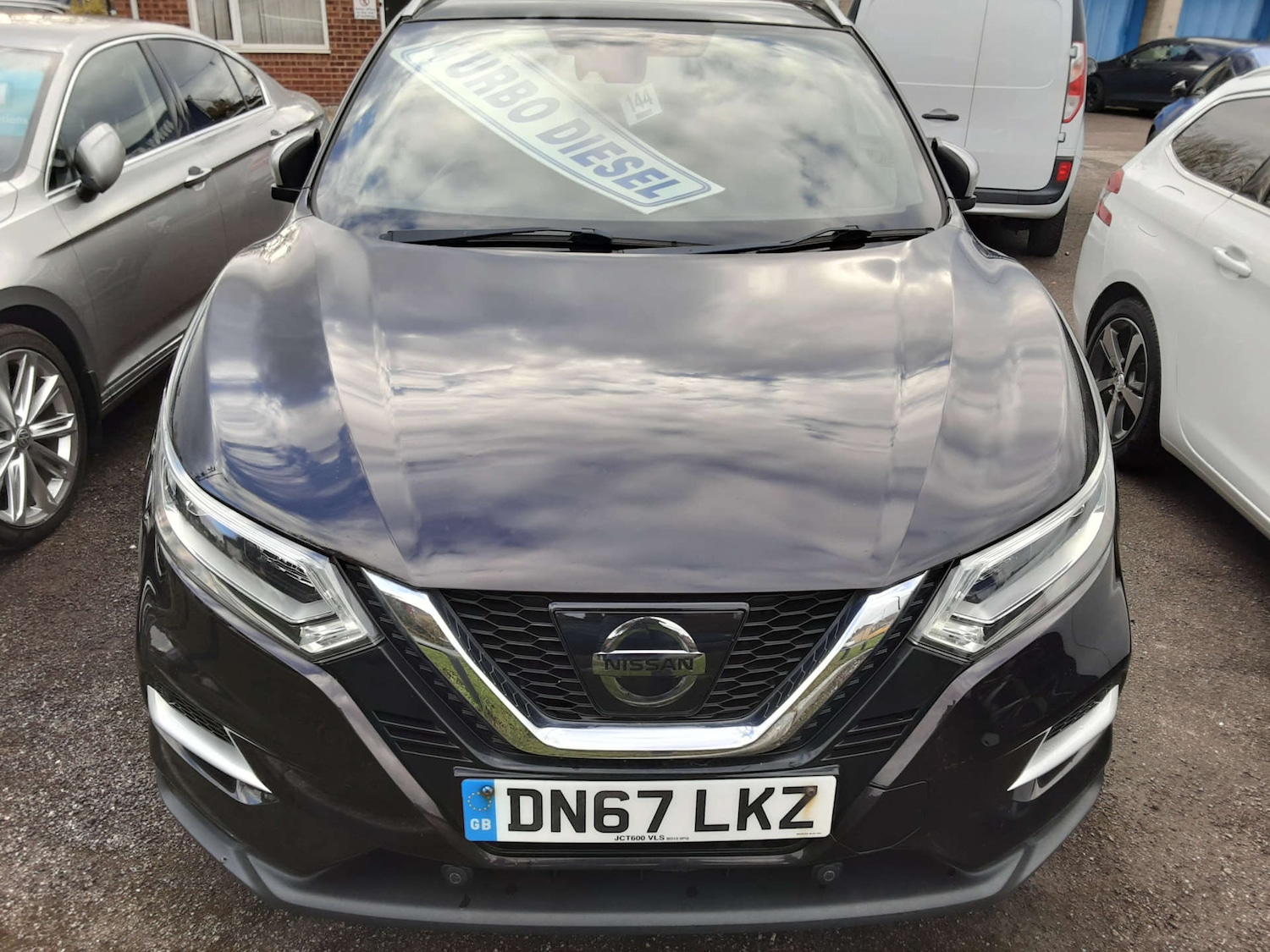 Used Nissan Qashqai 2017 for sale - 76404591: Photo 2