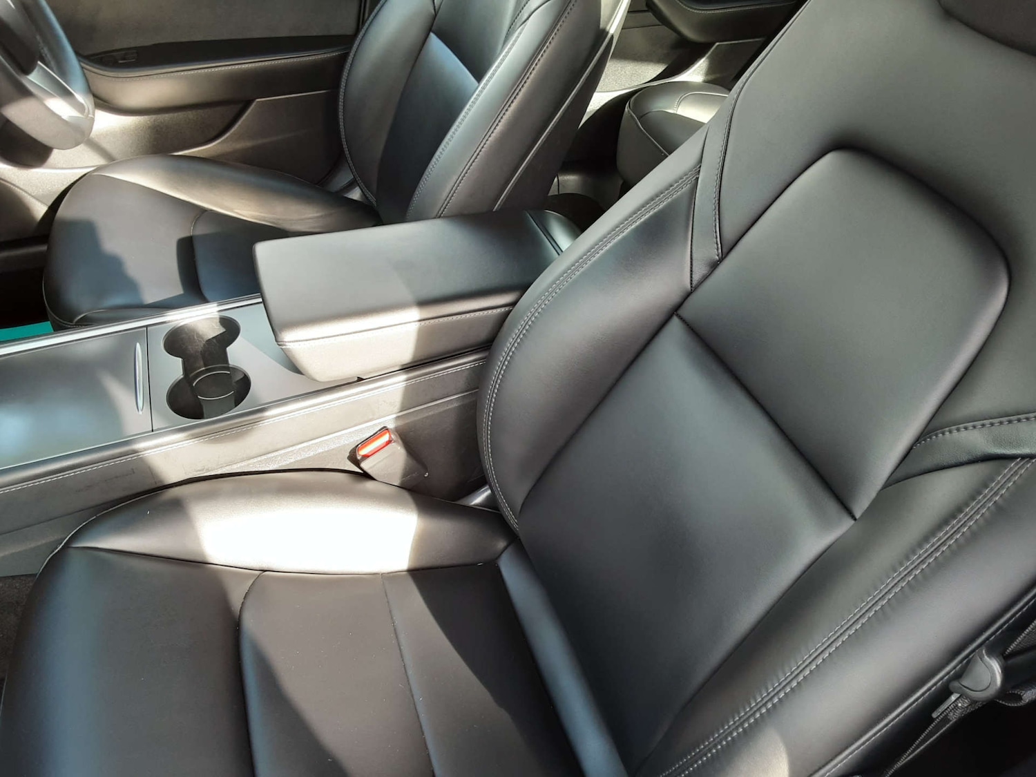 Used Tesla Model 3 2021 for sale - 76404630: Photo 25