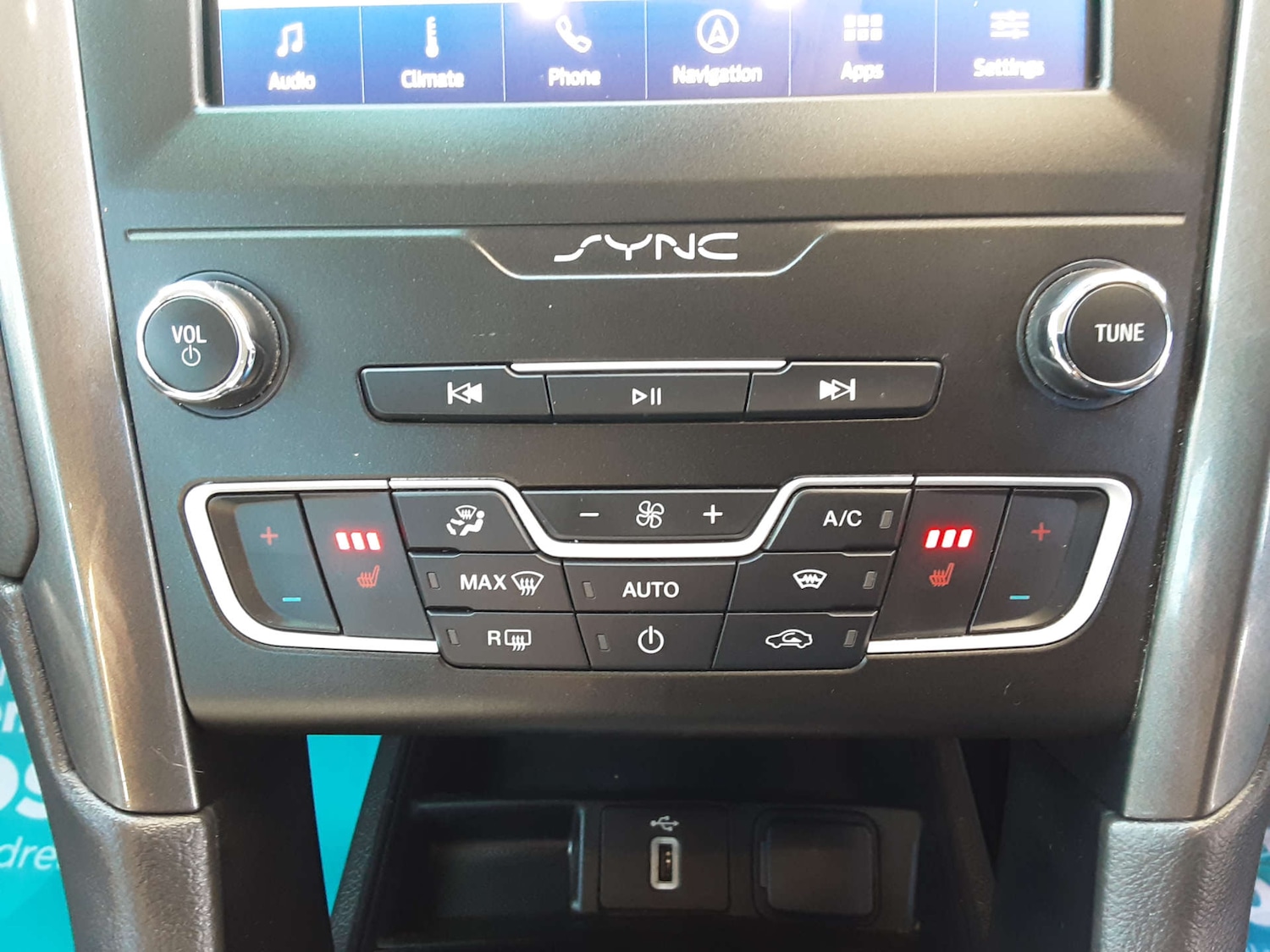 Used Ford Mondeo 2020 for sale - 76404585: Photo 31