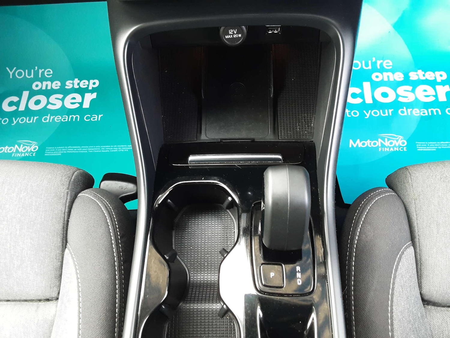 Used Volvo XC40 2023 for sale - 77484111: Photo 25