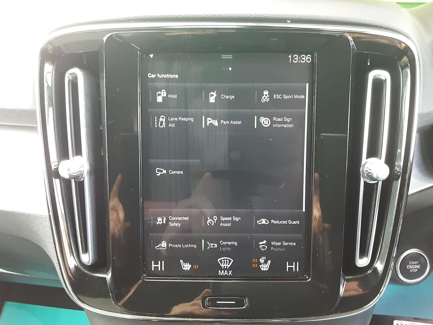 Used Volvo XC40 2023 for sale - 77484111: Photo 28