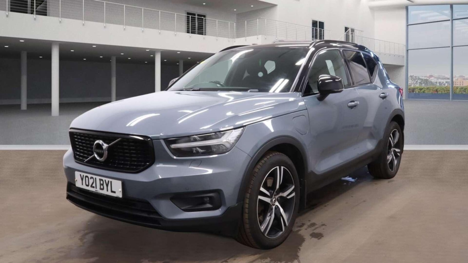 Used Volvo XC40 2021 for sale - 77970072: Photo 2
