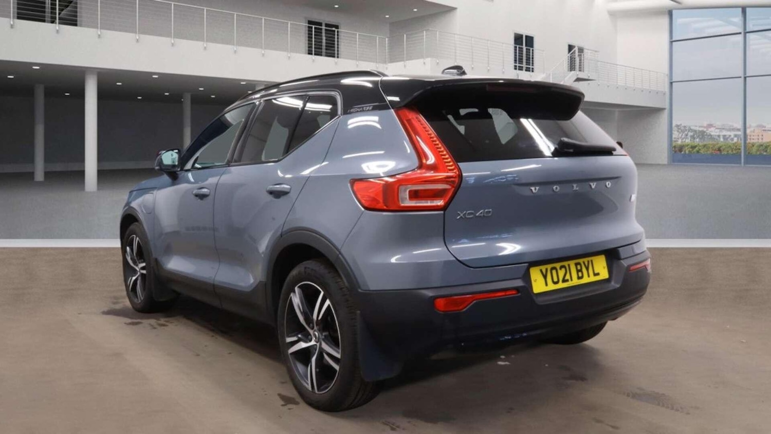 Used Volvo XC40 2021 for sale - 77970072: Photo 3