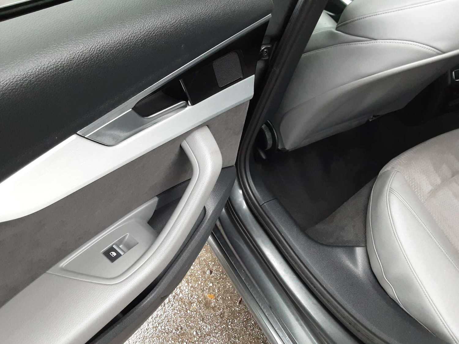 Used Audi A4 2021 for sale - 77039901: Photo 25