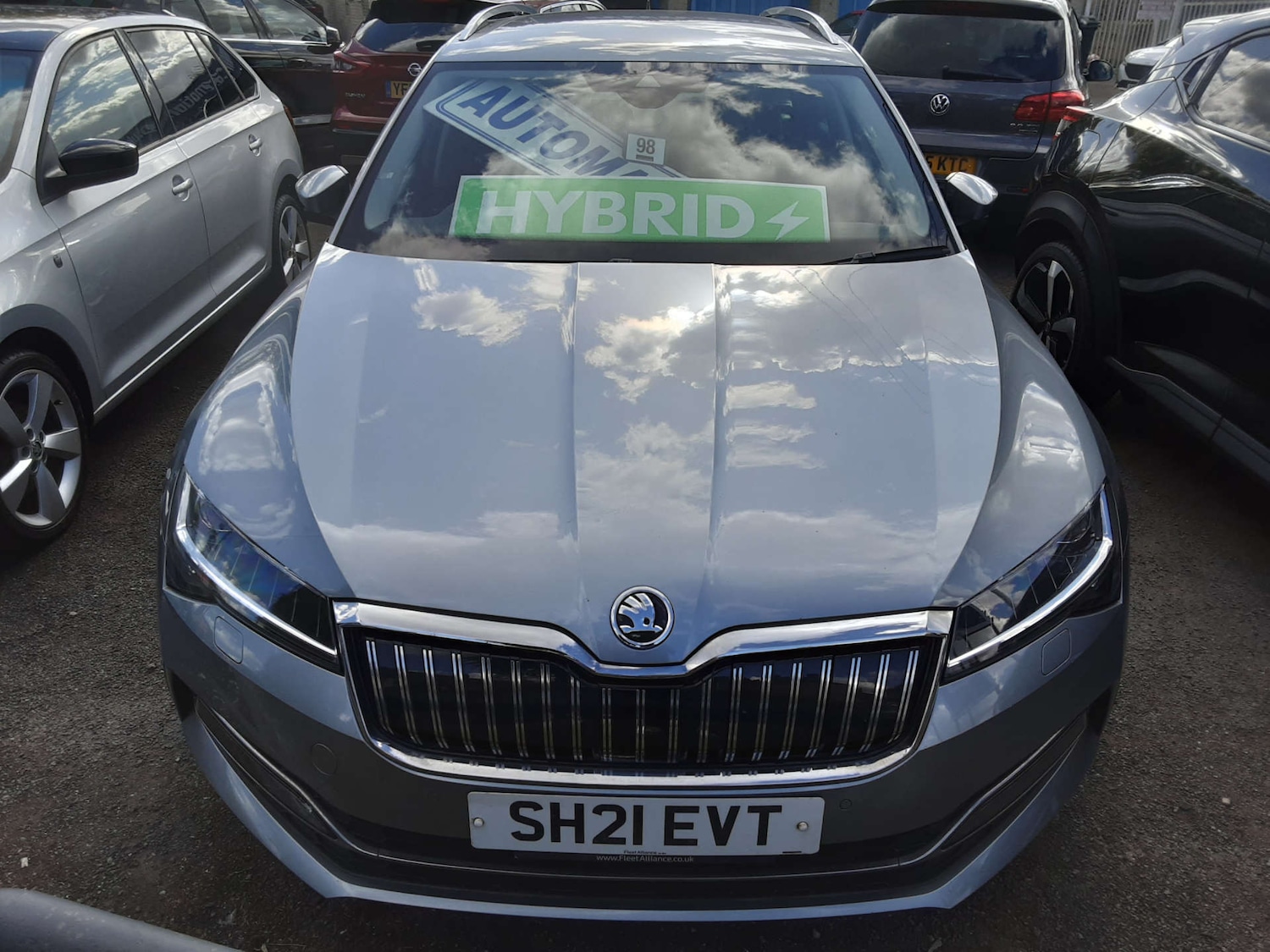 Used Skoda Superb 2021 for sale - 76404576: Photo 2