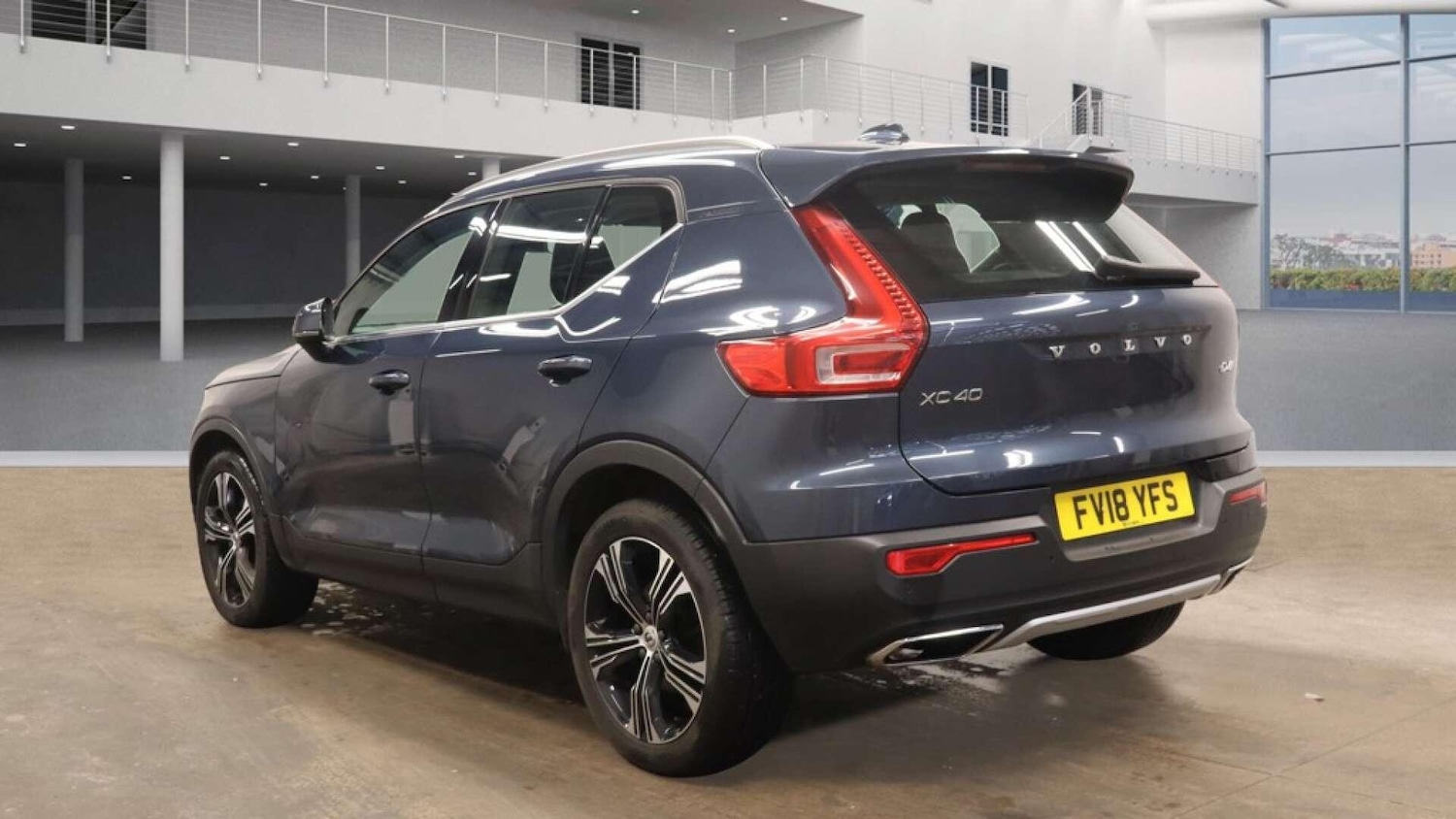 Used Volvo XC40 2018 for sale - 77131864: Photo 3