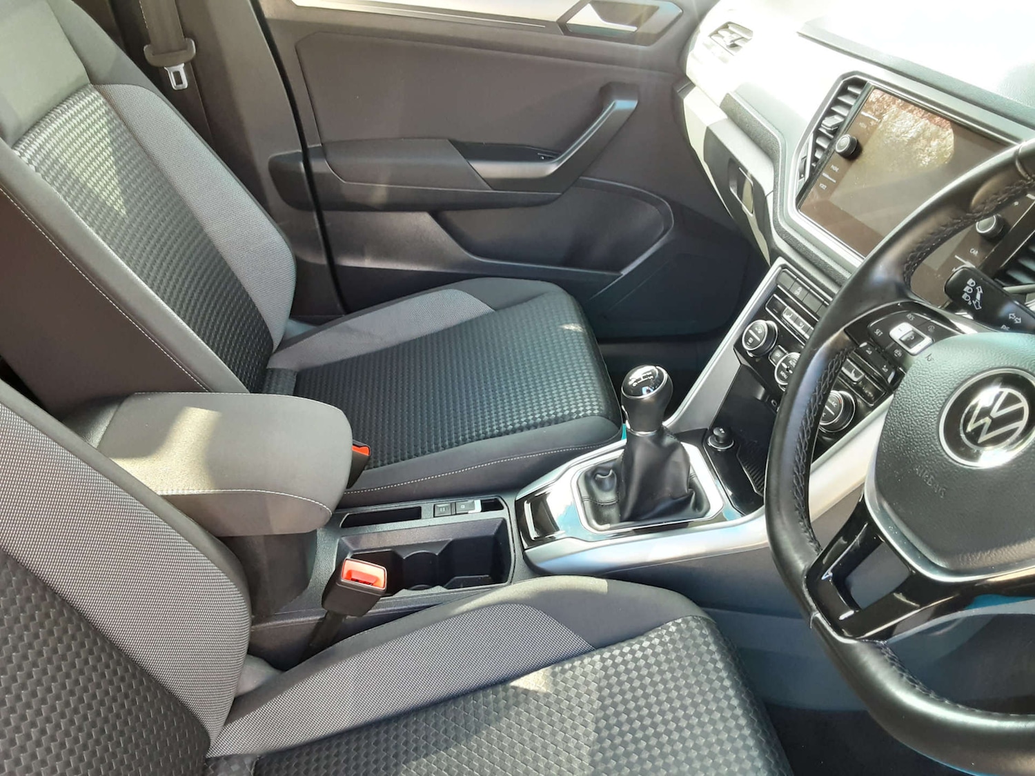 Used Volkswagen T-Roc 2021 for sale - 76404615: Photo 16